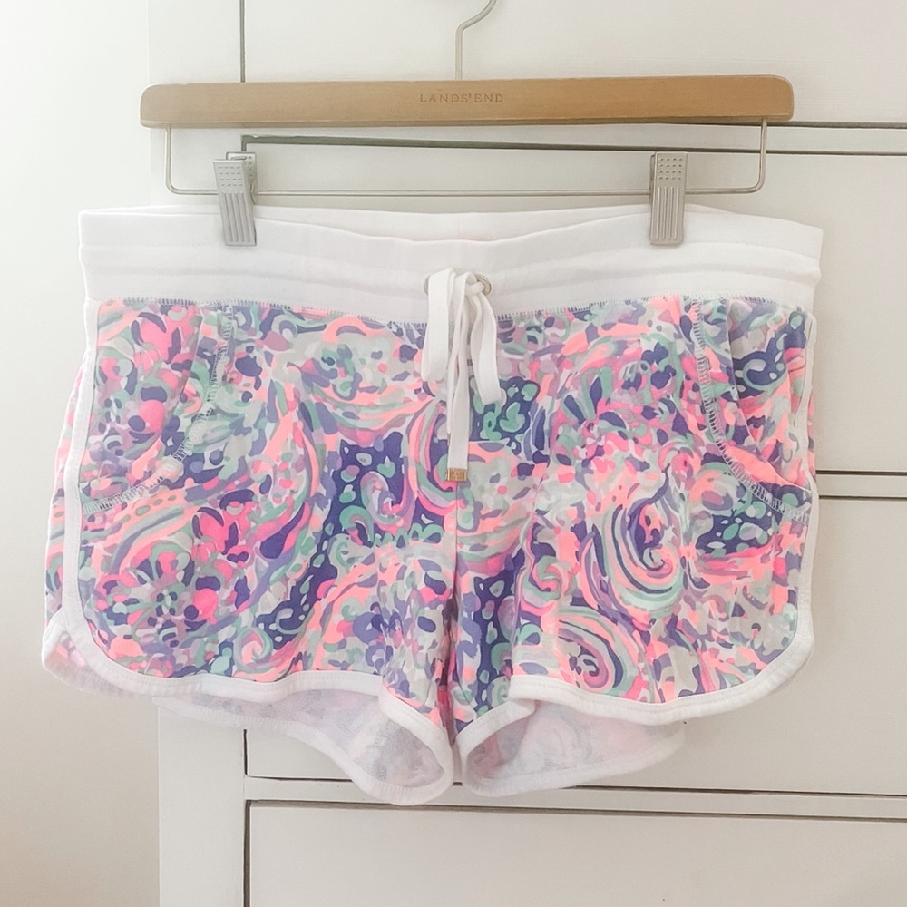 Lilly Pulitzer Chrissy Beach Shorts Medium EUC